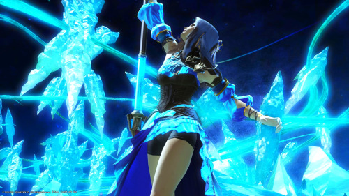Changed the color of my glam to metallic blue for this gorgeous shot! ^^(I completed ALL EW fates ju