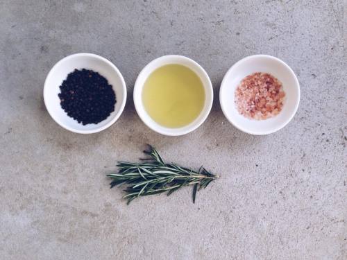 Black Pepper + Avo Oil + Pink Salt + (many) Sprigs of Rosemary = Roast Leg of Lamb underway