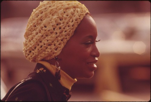 bygones-bby: Young Woman Soliciting Funds For A Chicago Organization In A Shopping Center Parking Lo