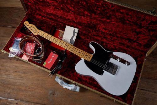 Fender Ltd Ed 70th Anniversary Esquire Electric Guitar, Maple FB, White Blonde. MINT Condition☑️ C