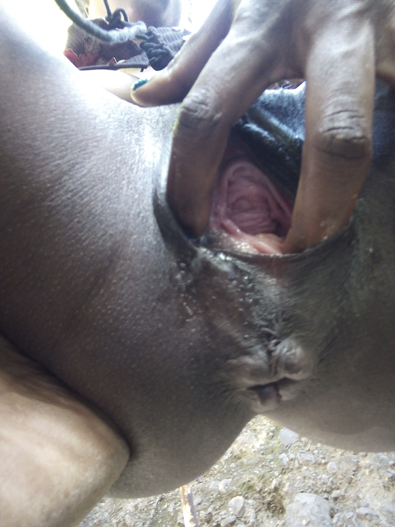 biggergapes-betterbabes: there are not many black loose cunts on the net, but this