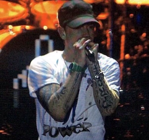 imrapgod:  King Mathers - 12/03/2016 Lollapalooza  OMG!! I WAS THERE. I STILL DONT BELIEVE I SAW EMINEM IN PERSON SINGING ON THE STAGE ALMOST IN FRONT OF ME.