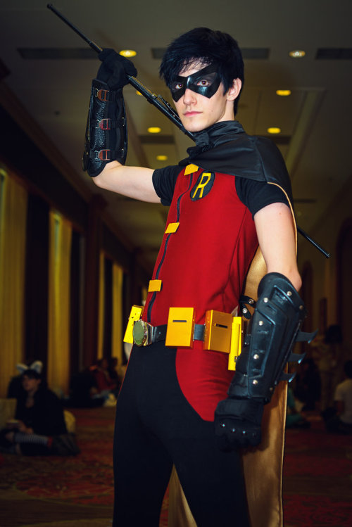 crush-for-guys:  comicboys:  Robin Cosplay  -