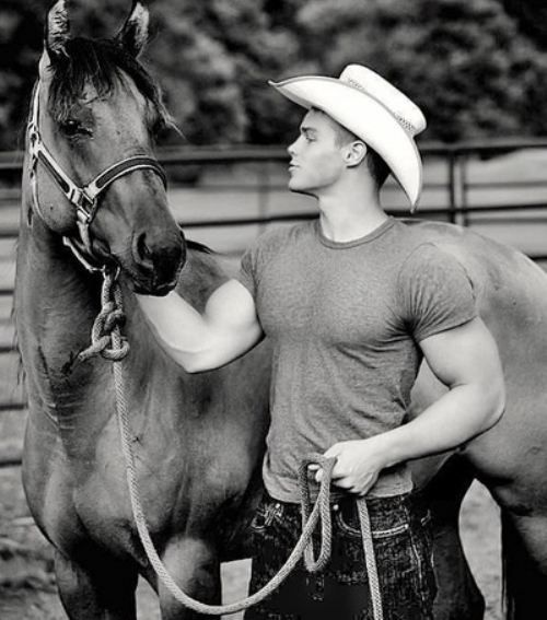 hot-country:  Thank God I’m a Country Boy