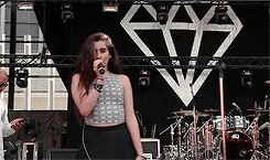 omglaurenjauregui:  @LaurenJauregui: “Look into my eyes, that’s where my demons