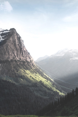 upclosefromafar:  elvenlake:  View of Mt