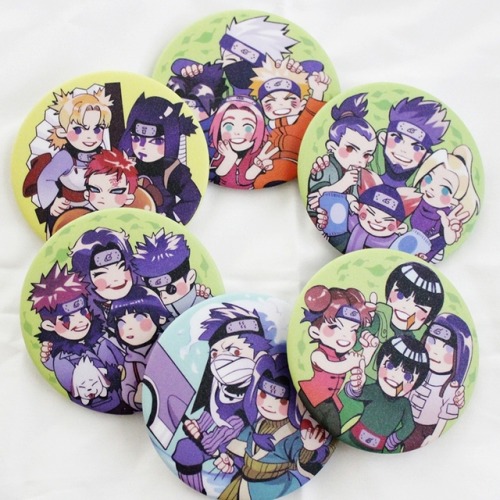 kohichapeau:i have a really big variety of these giant buttons up on my shop! they’re very nice qual