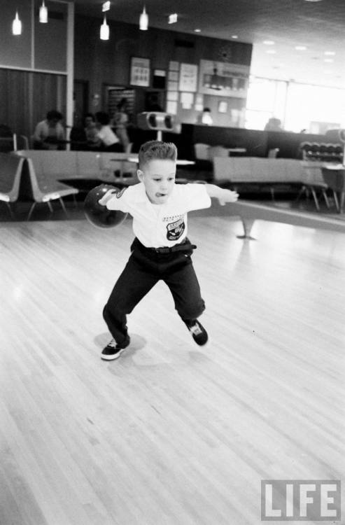 Fair Lanes junior bowling(Arthur Rickerby. 1962)