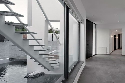 nonconcept:  Colunata House in Lagos, Portugal by Mario Martins Atelier. (Photography: FG-SG) 
