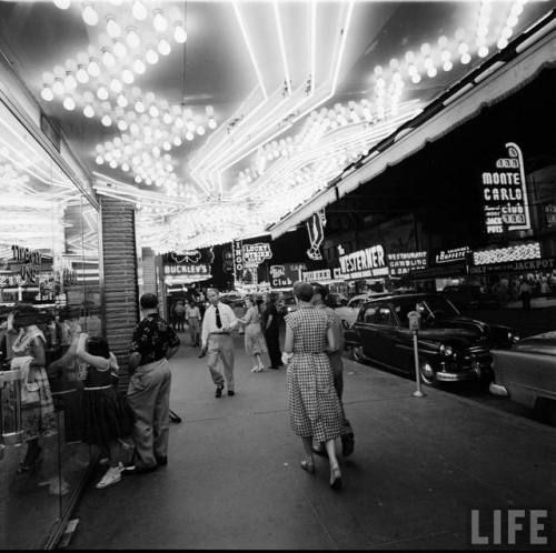 Las Vegas(Loomis Dean. 1955)
