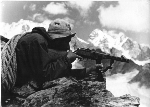Soviet mountaineer with PPSH-41 submachine gun in 1943