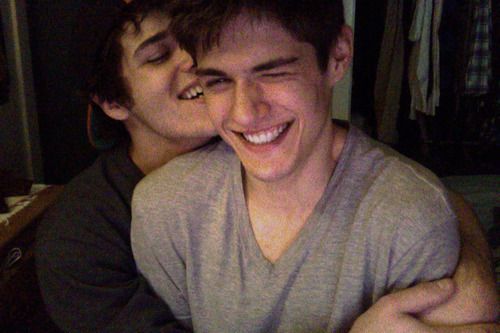 GAY COUPLES adult photos