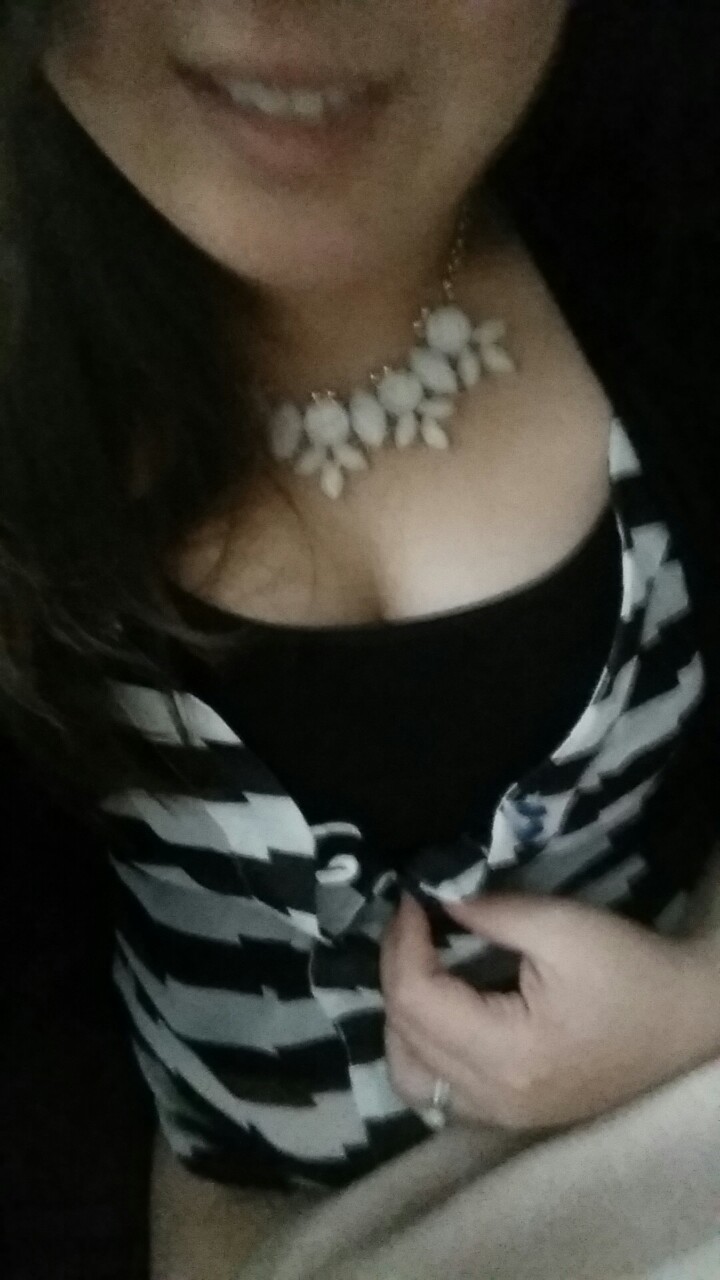playtime-for-bb:  Taking nudies on my lunch break — getting bored. Any requests