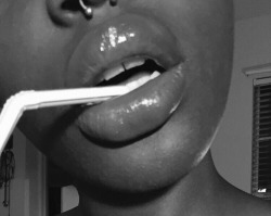 dopeempress: BLACK LIPS   They just need a white dick to be wrapped around!