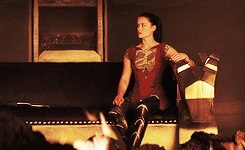 robynellacott: ► a female character in a movie - lady sif