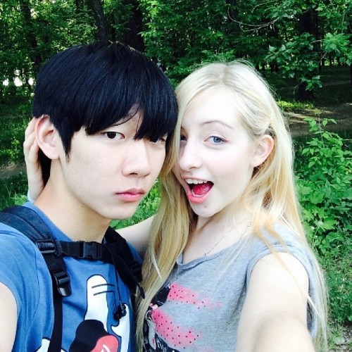 rulesdonotapplytome: Chinese Dude With His Russian Girlfriend!