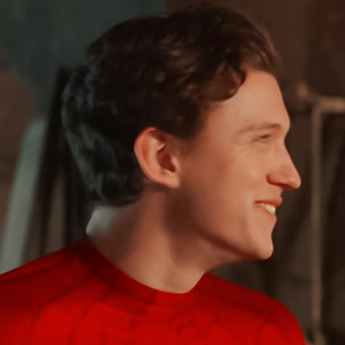 Tom Holland As Peter Parker In Spider-man: Far From Home - Icons
