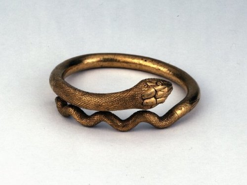 edenbelovv: 60es: Ancient Roman gold bracelet in the form of a coiled snake 1st century AD, Pompeii 