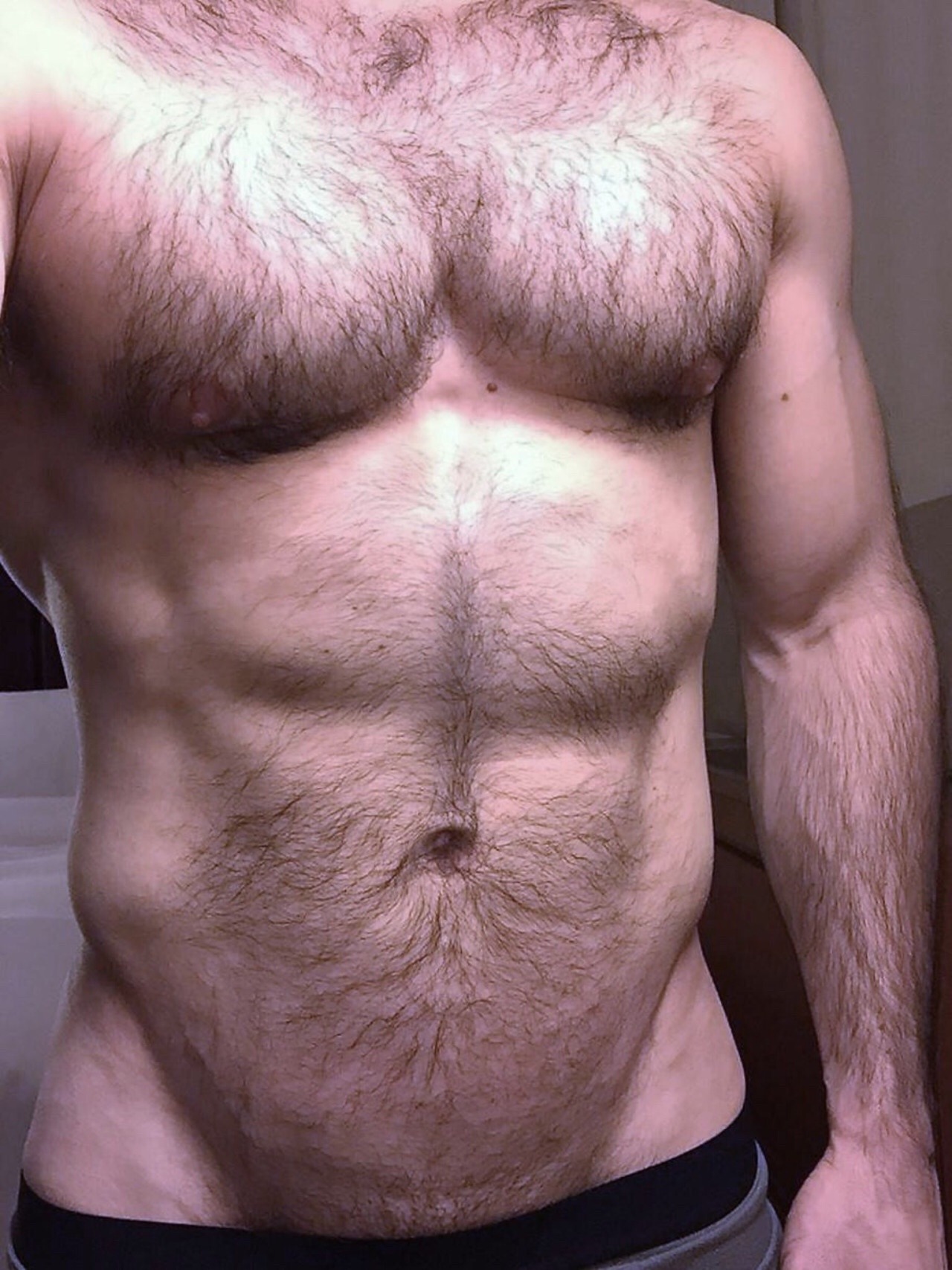 bearmuscleworship:  I’m ready to be exfoliated 