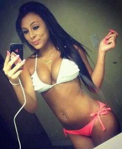 hannabridge:  Lean physique selfshot in addition to sweet cleavage http://is.gd/q20G0m9i0M1S9JF  Cutie