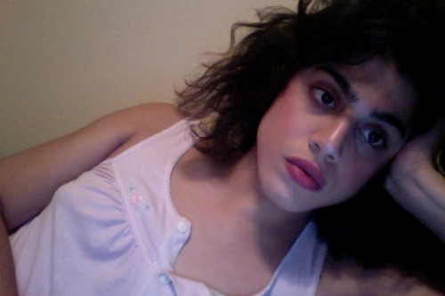 pollylabruja: pollylabruja: the sleepiest girl  queen of drowsiness 80s scifi babe realness