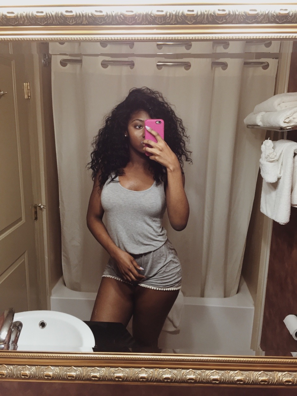 darkskinnedblackbeauty:  90smusicvideo.tumblr.com 