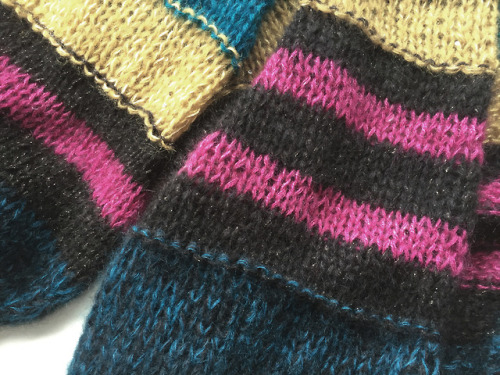 my latest knitting, oversized cardigan - Ravelry pattern: FRIDA - Top Down Oversize Cardigan