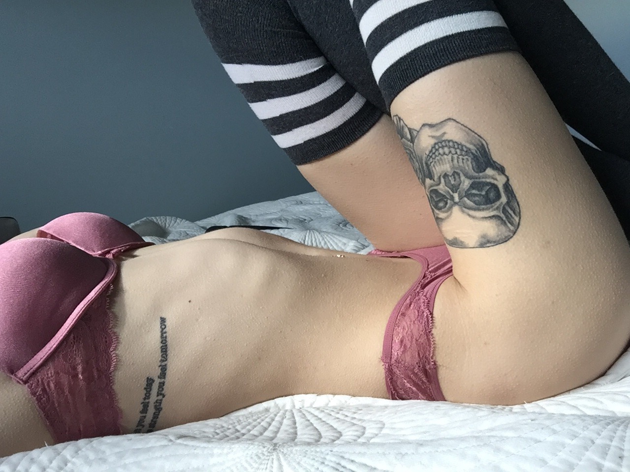 ialienslut:nothing’s ever built to last {nudes} {manyvids} {wishlist}  