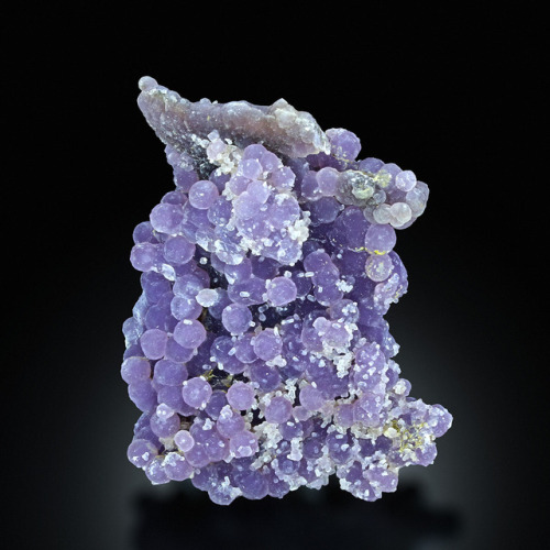 hematitehearts:  Grape ChalcedonyLocality:   Mamuju Area, Sulawesi Barat Province, Sulawesi Island, Indonesia