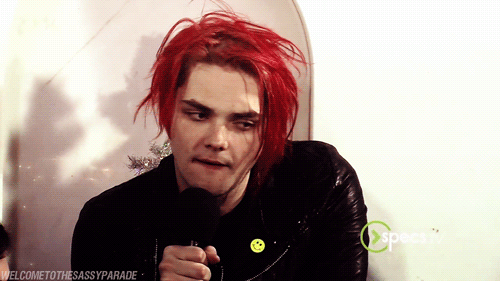 thespiritoflove3:  Gerard Way smile appreciation post