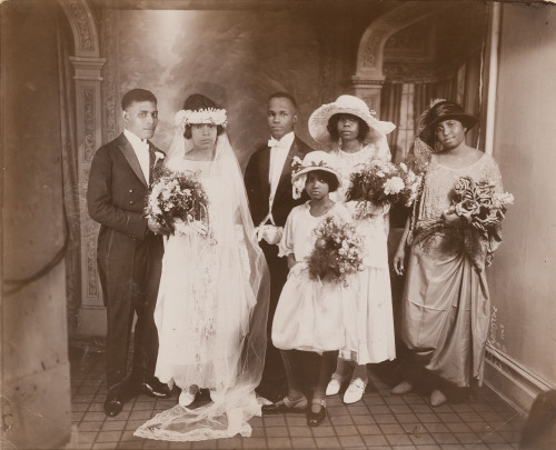 Vintage Wedding Portrays by James Van Der ZeeUntitled (Wedding Party) (1923) Wedding Portrait (1923)