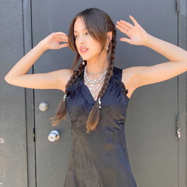 Olivia Rodrigo
like/reblog if using