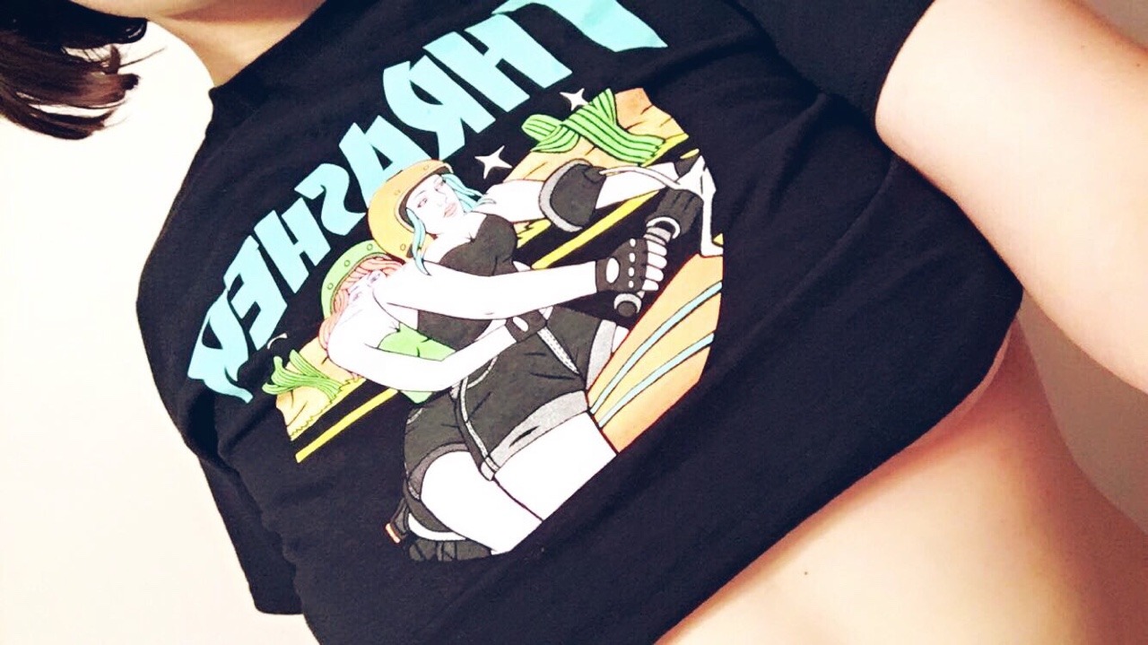 sweet-peaches-and-cream:  🍑 little peach 🍑  ✨thrasher babe✨