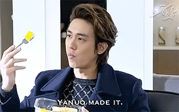bromancezfyn: irrational-obsessions-gottcha78:  Hahahahahahahaha!! Watching them both lay claim on Y