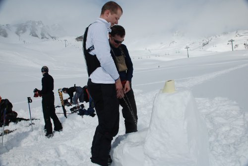 urine-for-a-relief:  A snow toilet can only handle so much hot piss