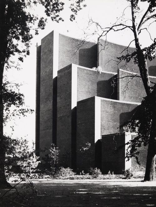 germanpostwarmodern: Extension (1967-69) of the Bottling Factory of Carlsberg Brewery in Copenhagen,