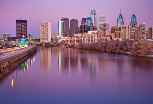 travelingcolors:Sunset in Philadelphia | Pennsylvania (by Chris Lazzery)