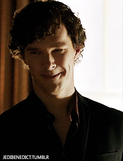 wholockednicole:  hayamiyuu:  jedibenedict:  I love it when he smiles like this.