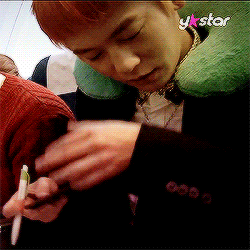 lickjoe:   87/100 gifs of Lee Byung (｡･ω･｡)ﾉ♡ 