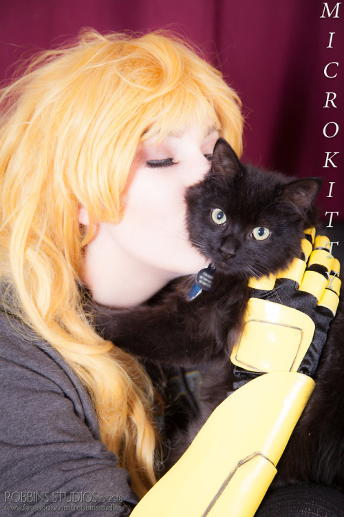 look at me as Yang with this cat. MEOW MEOW MEOW MEOW MEOW