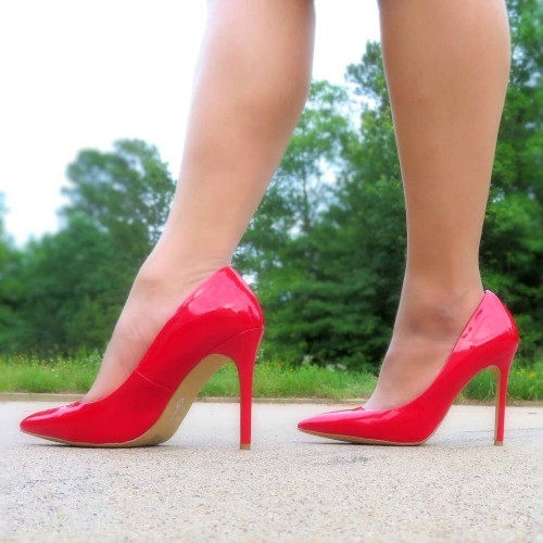 A closeup photo of my Mix No. 6 “Dignity” heels from @dsw for those who have requested i