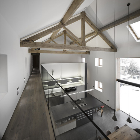 atelier688: I’ve always loved barn renovations.  CAT HILL BARN This is one of those houses that fall