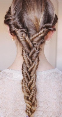 sparkglas:  keepcalmand-carryonn:  I want to learn how to do this!  omfg this is so beautiful