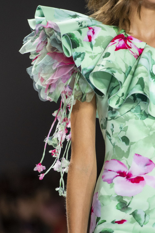 Badgley Mischka | Spring/Summer 2020