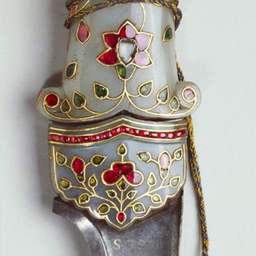 art-of-swords:  Peshkabz DaggerDated: circa 18th centuryCulture: IndianMedium: steel,