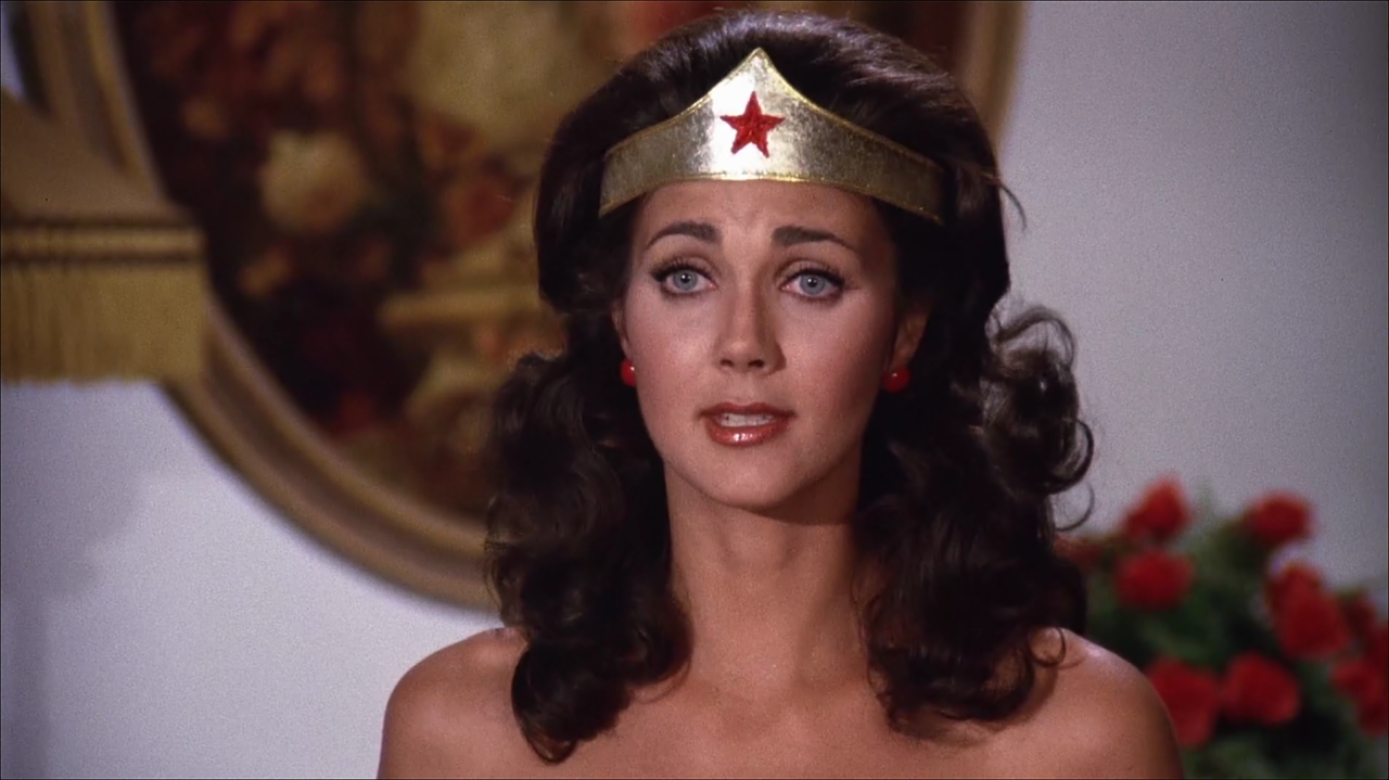 Wonder Woman Lynda Carter shows off new Washington Capitals