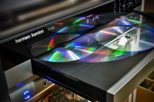 I still play CD’s. But not as much as I play #vinyl.  #harmonkardon #compactdisc #digital
