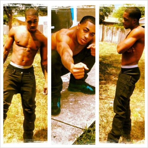 still2flyy:  manuponman:  Homie is beautiful. #MyType  YES GAWD!!! ♥♥♥♥♥♥♥♥♥♥