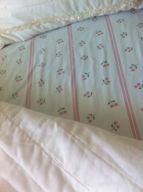 Porn photo cutiechild:  new sheets!!!!🌸🌿