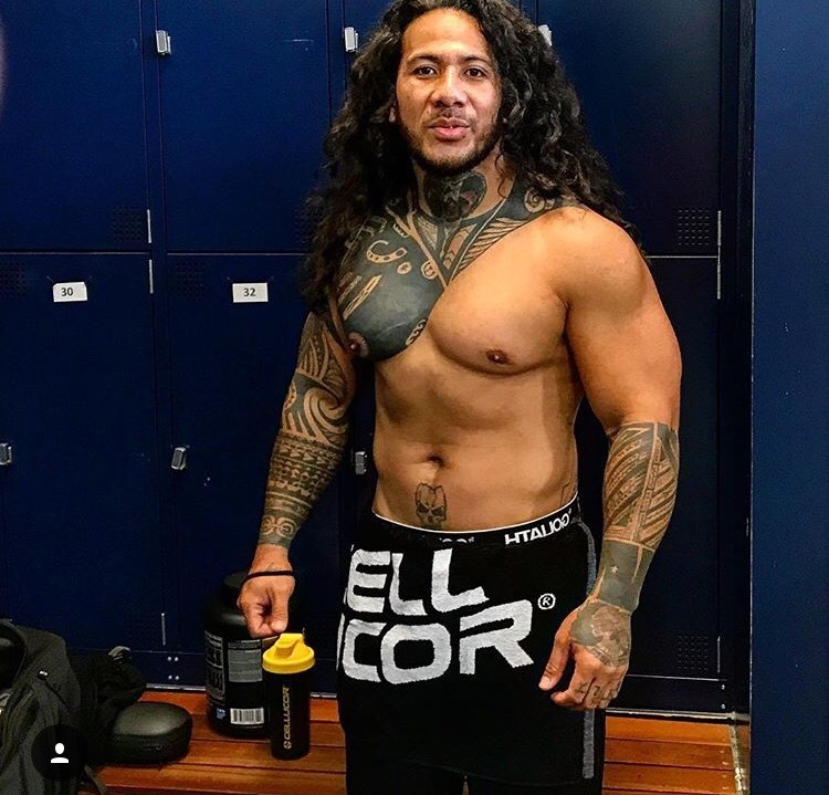 digbyioane:  follow for more island guys 🤙🏼